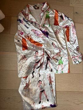 Taylor Swift White Satin Pajama Set